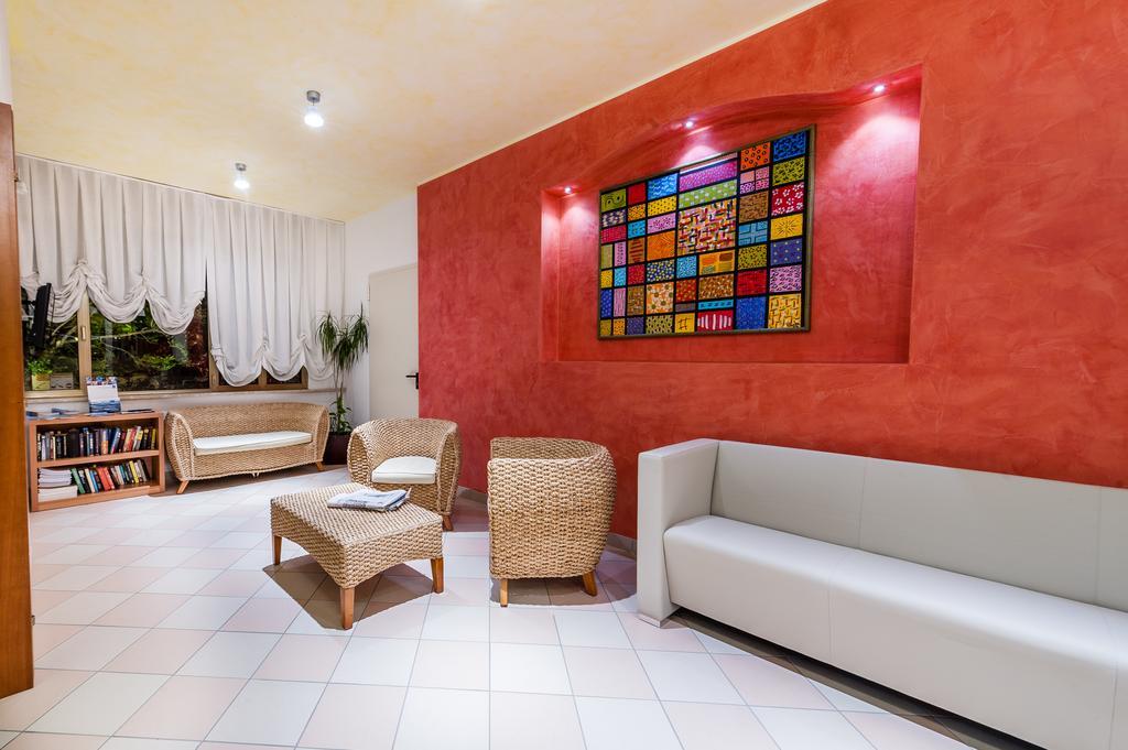 Hotel Garni Losanna Bibione Exterior foto